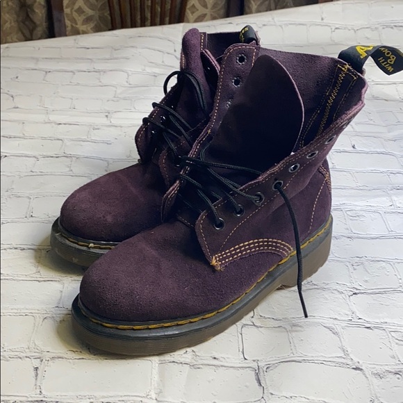 dr martens boots size 5
